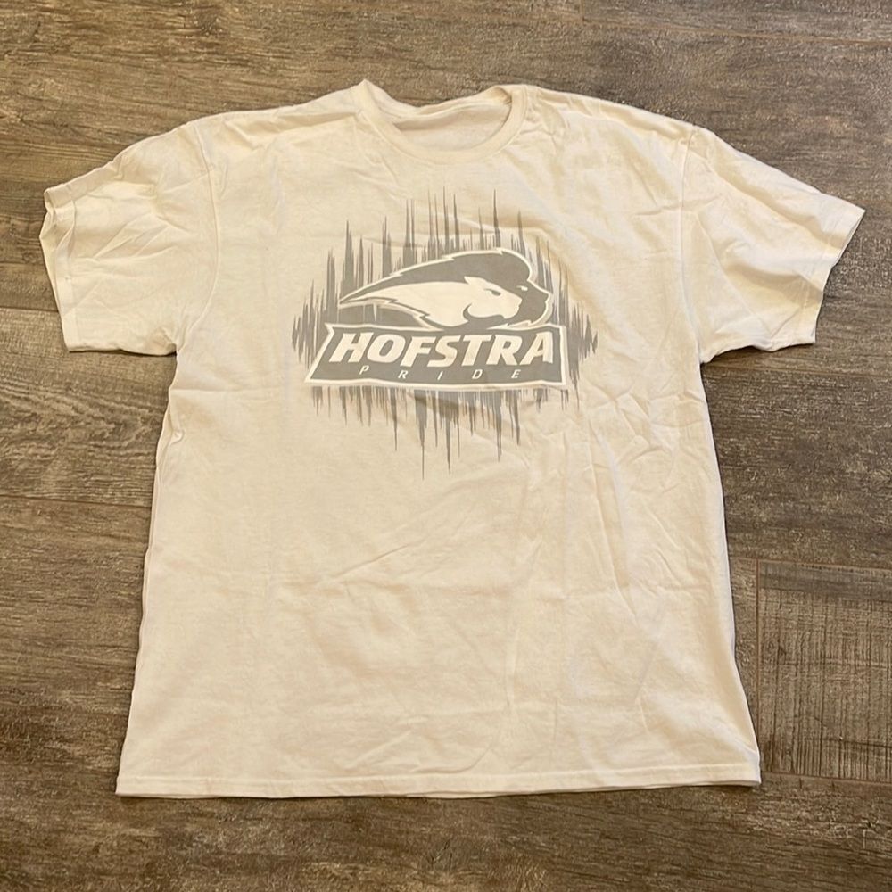 HOFSTRA PRIDE - T-Shirt